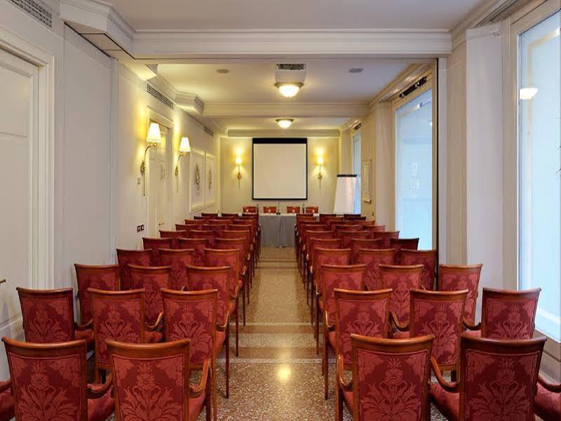 24B72A87F75D8A86DDF84E63957FA8C1