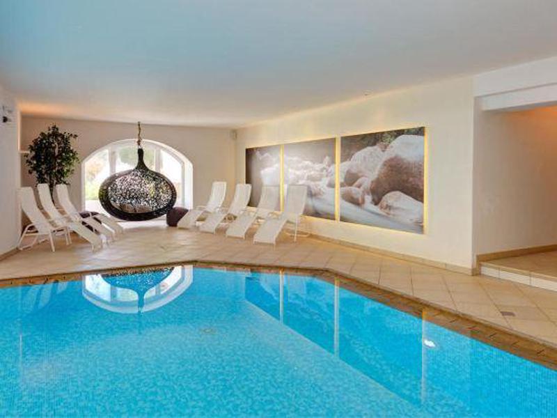 86FF6FF5DD42C2A1A4021892816B57C4