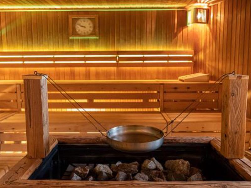 6161AFD70B41A83986EEC599E0F00927