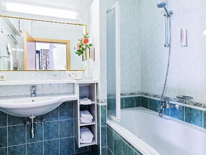 408981CFE1B5D68DC3F6321416D881CC