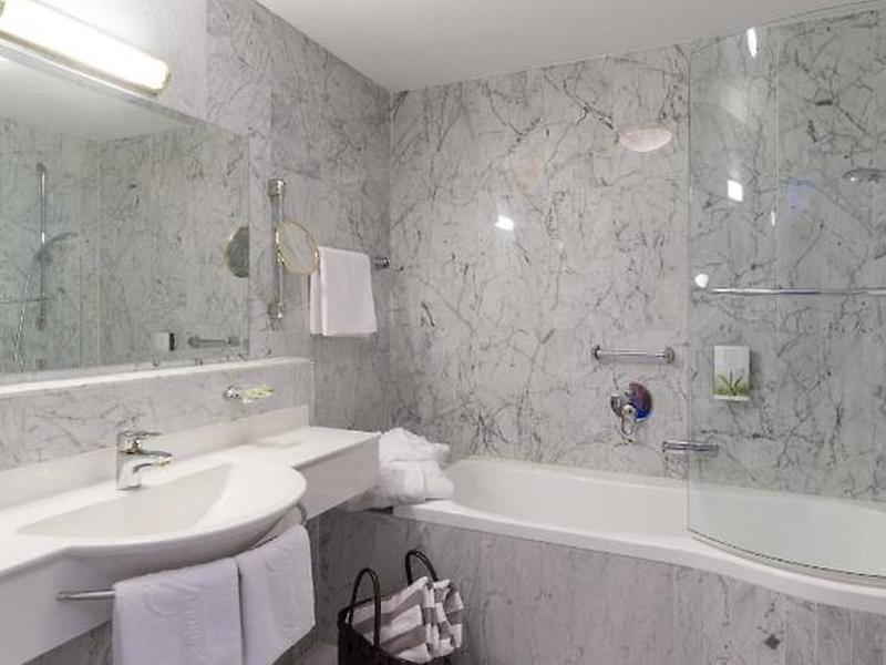 75DE3141418CED04B51EFF64037430DC