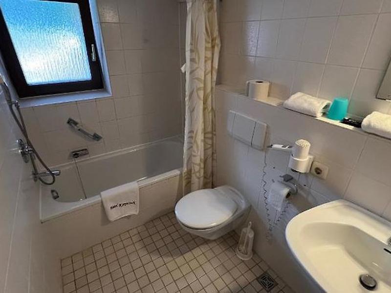 CB95797EAE535EF7374F9F39C60C0B34