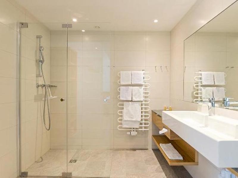 EC0B371AA14FB638862184F83FF1C536