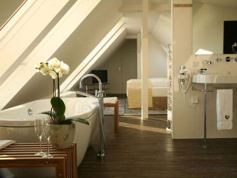 9EBE44B7EA91D838ADF687A00D251D47