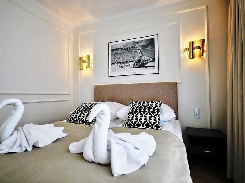 559EC2B2A8E5CDFAC2F8681616FB760A