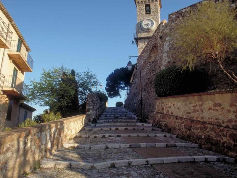 05AD0695CF21217A01A15364C7628261