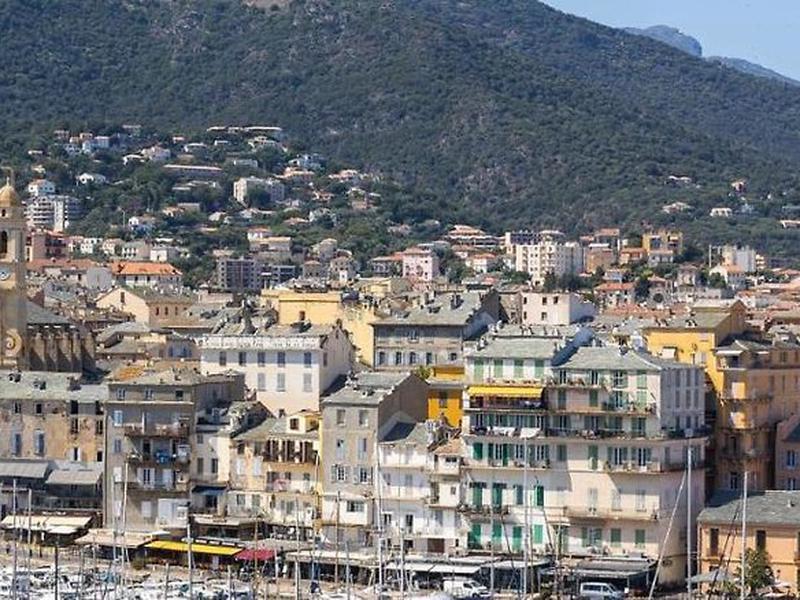 AD1D422C3E92E99608A3E789D42F564A