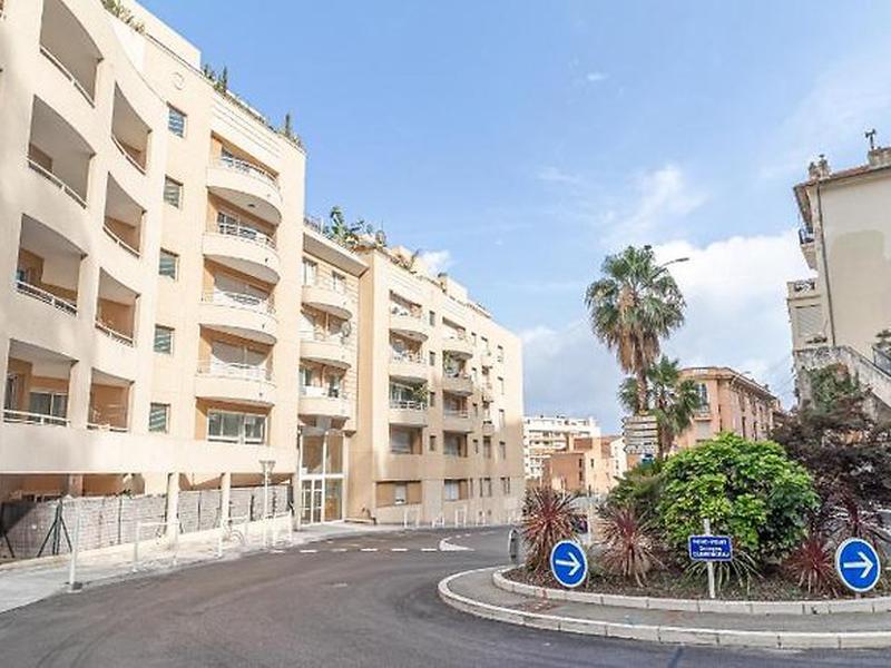 10A18C82BBDB3DBBC29A5B255F0D9097