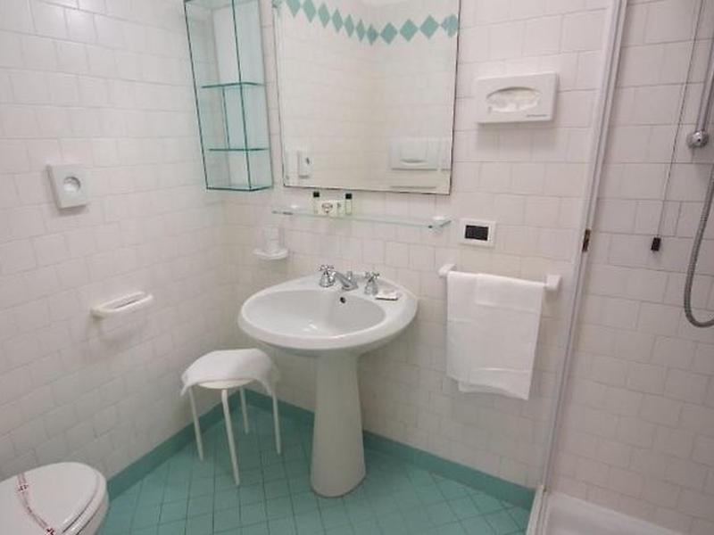 A5D6F8A026E23062CB44BA377D9B76E9