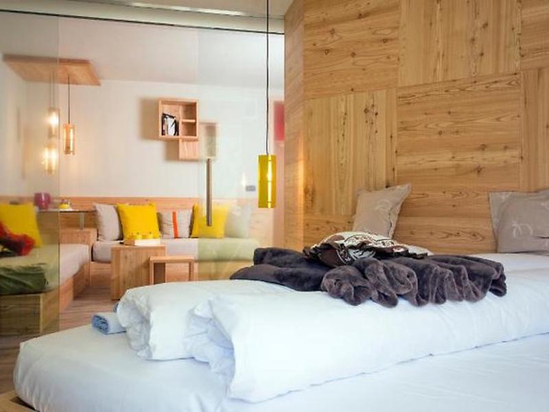 D341E6A75B84C73B4D6D088D70FCAACB