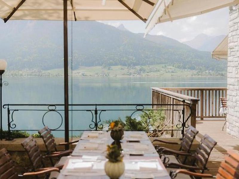 6A460C4BA2901B72F621D2DBE1DB9FA3