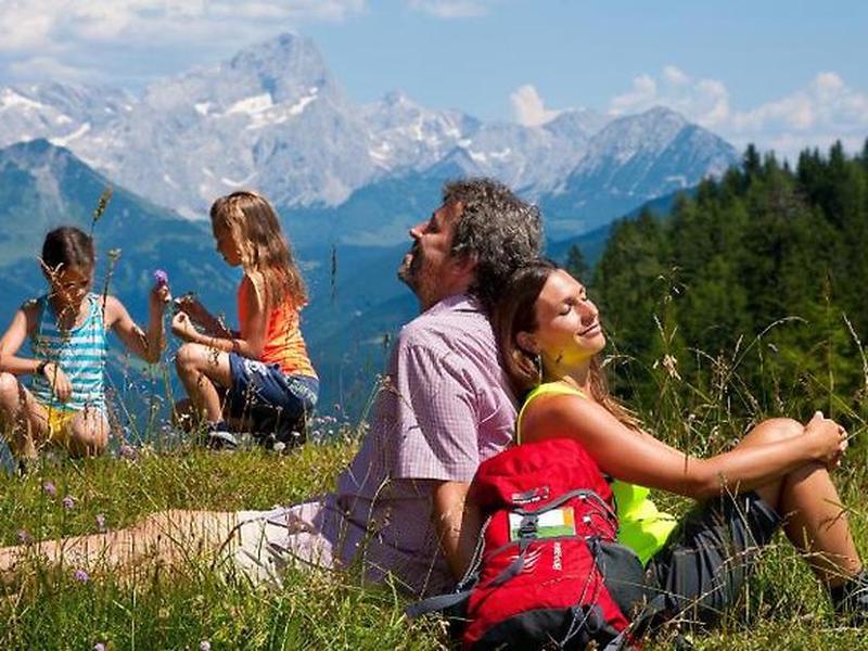 8D4BE0D4C2EA2CE7C58B395C8BFAE946