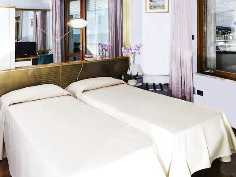 5033F3A7CC4681D5BBA7AAEA699C84B2