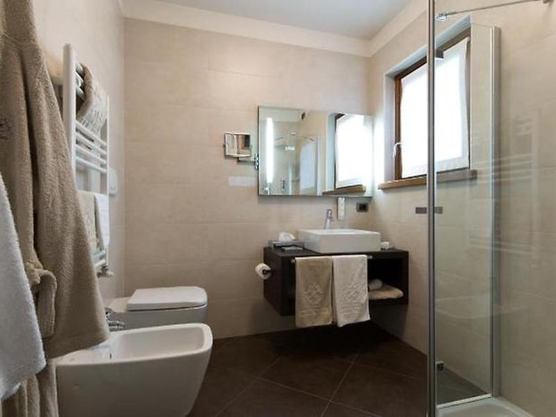 4827FC4B45850DC568999DBF3540170F