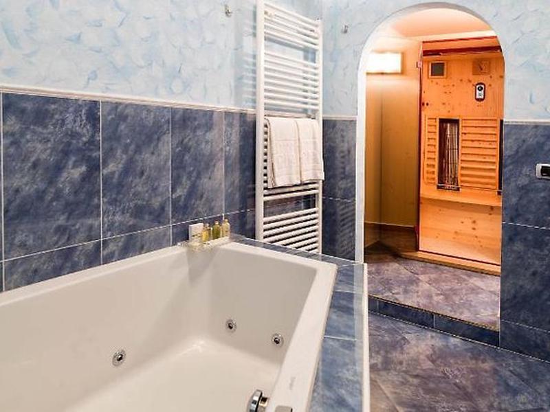 54AD80CA33E02B24EB0E5609AB024043