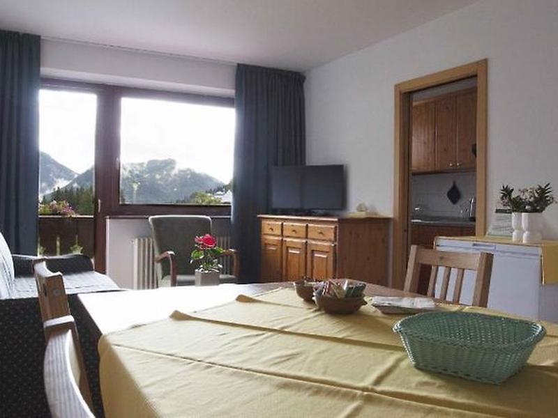 5F6C03C1096B75600DAC79C4439E7155