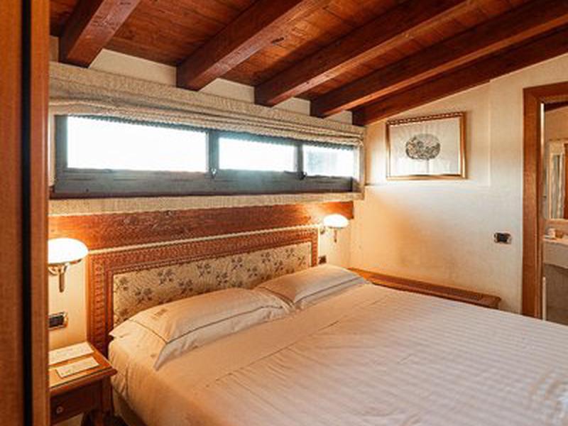 67D671922769CA90FE5DEF0466CA747F