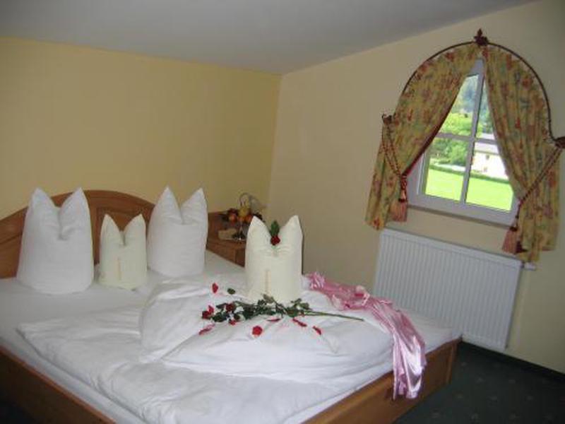 F1A756E45BB5658F58C98F7F56BB98B7