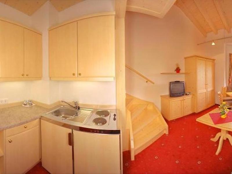 B0CEBA40B1862E96F6FBEB40652707CD