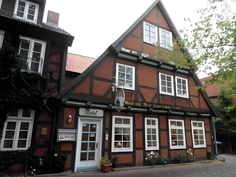 34C478BF958FED40F628F6FE5748B97C