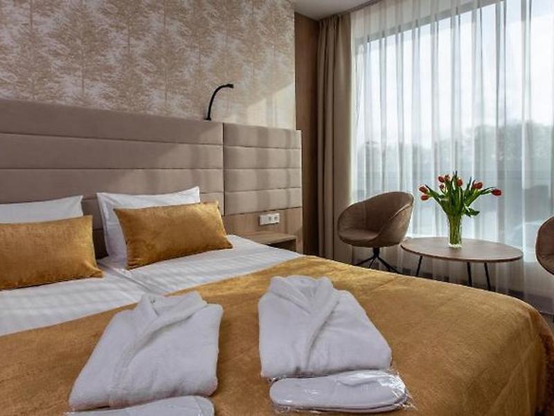 2417A8A05592EF6CDF5CE184E36C421E