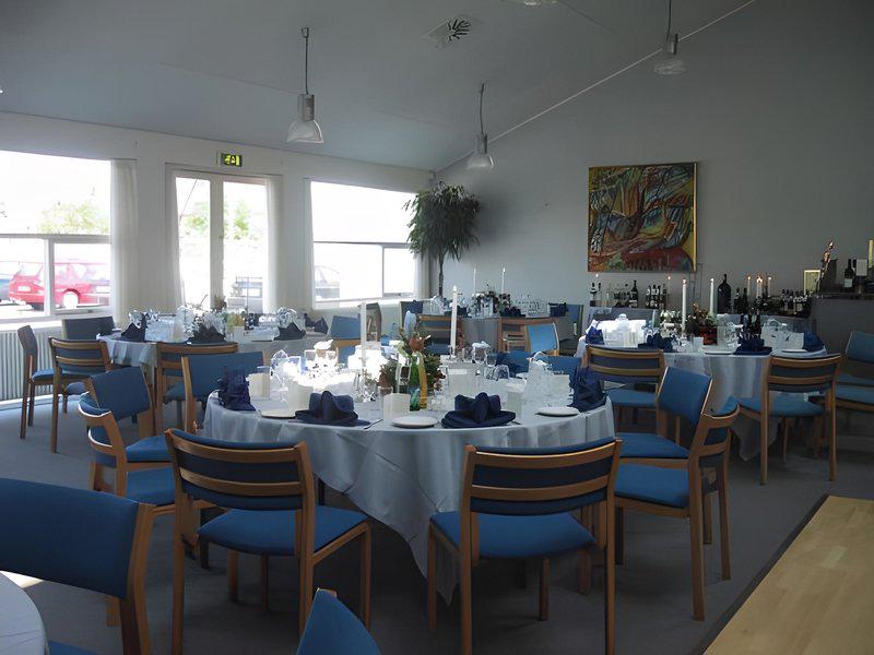 928EA50DBE7F5C43F13D2AD771A74340