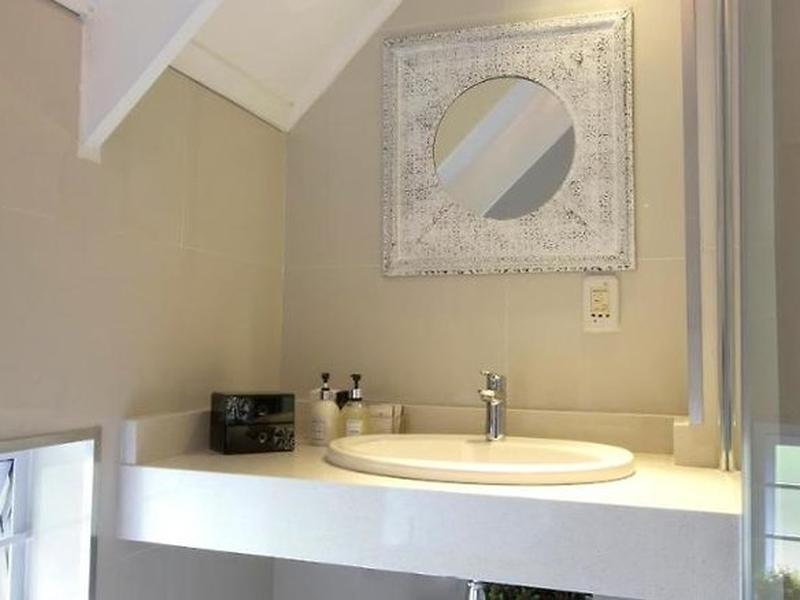 4C389E8F1F534382E82D0365DFF8C830