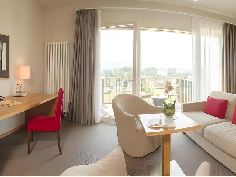 AD09D97818C4A943209C911D41B2EFA4