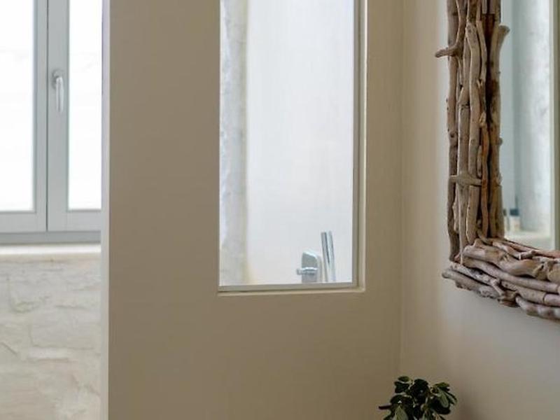 B949F13A3E36552F195A5DB8321E6182