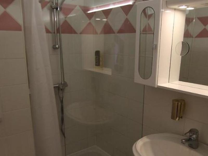 D213CBB62C91F4CAD91DDEBB8381208A