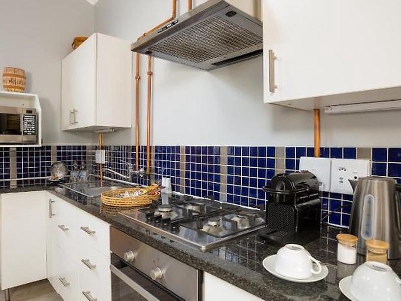 1C8E88948B12090514E44E2DEAE28117