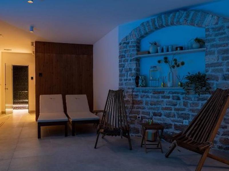 09A379A5EE660E3D72ED4E0039EDC162