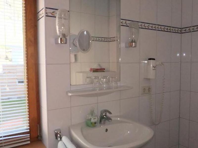 F04F71B1A65287A33BEB98BD0199F871