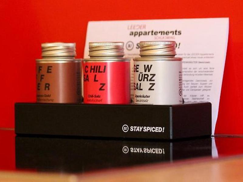 E97464247F9CA12C1008E0CEB49F9589