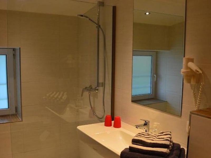 34EFAB4AC4C71BB9C96D1833333E7001