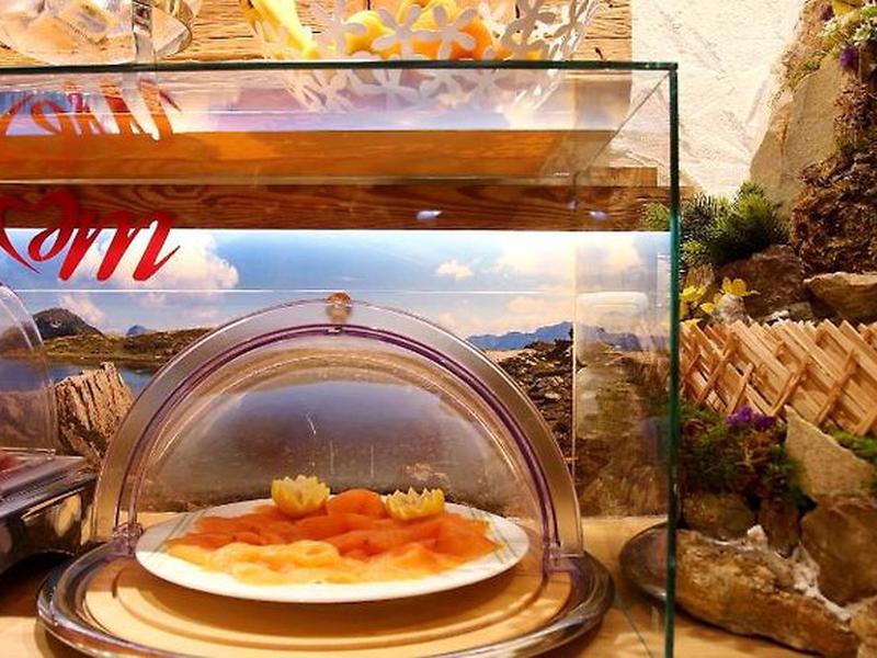 BFF137E34CE54A09D12A73390E892AFC