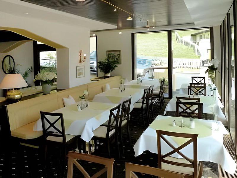 18190CA1634CAC0873A0736C3FEE822B