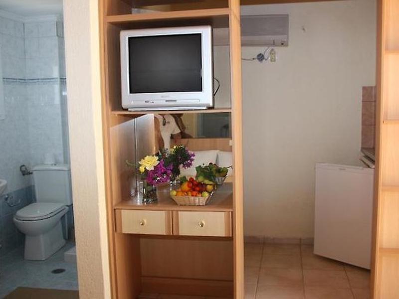 48D3CC34ADF37473EF11EB9F921B2D15