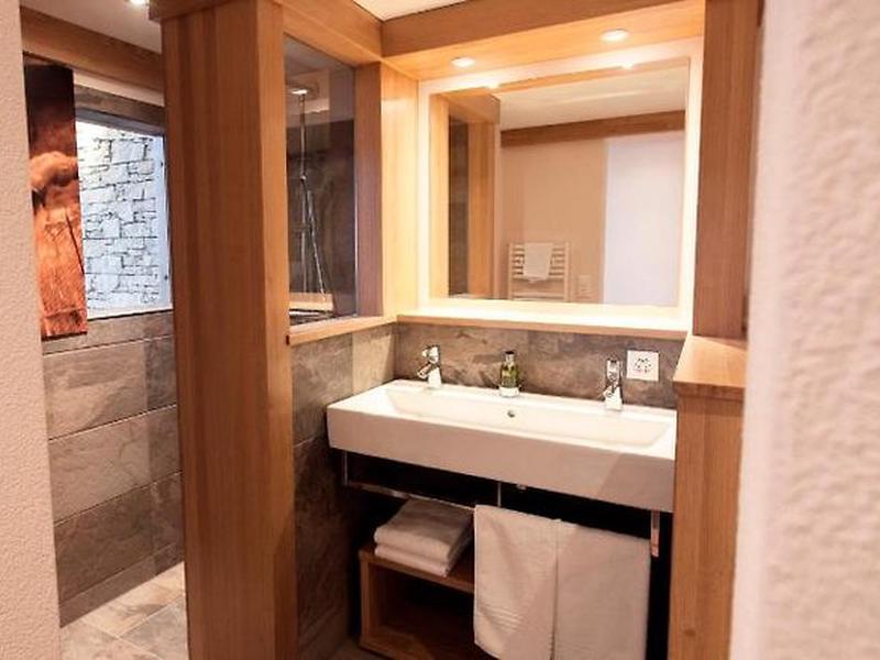 892ABD0157BA84E30CDA5FF542FEDD0F