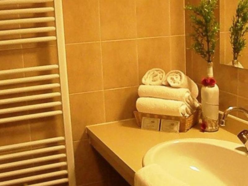 4A63162FC6CE3CAE0ACFB77BDF787823