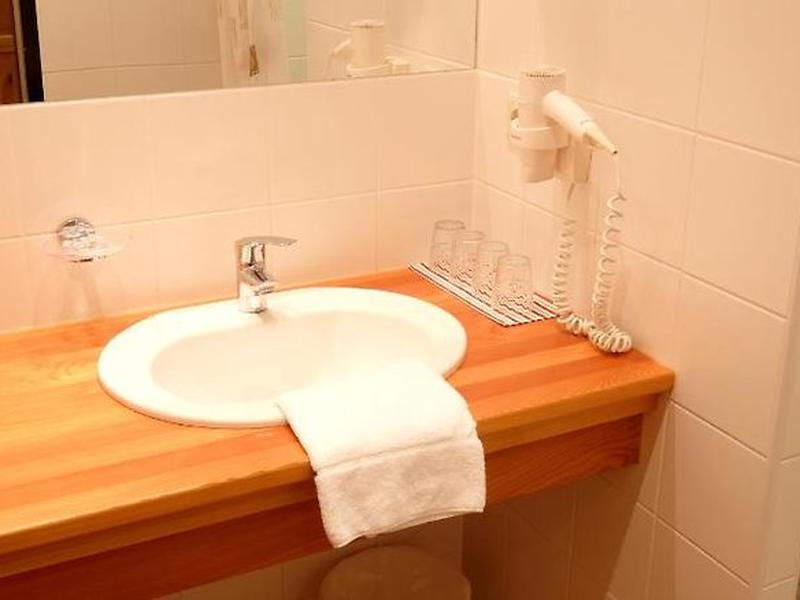 C8D204A57B3492A7D9CCCDC1128AC193