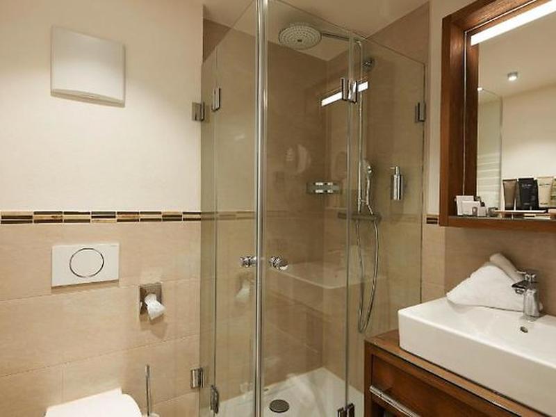 50438F7DB995D753BC423536C19A1051