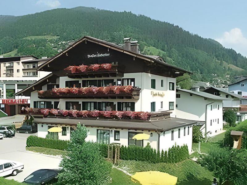 E591A89A6C5D86863D9A1731E72A3FAD