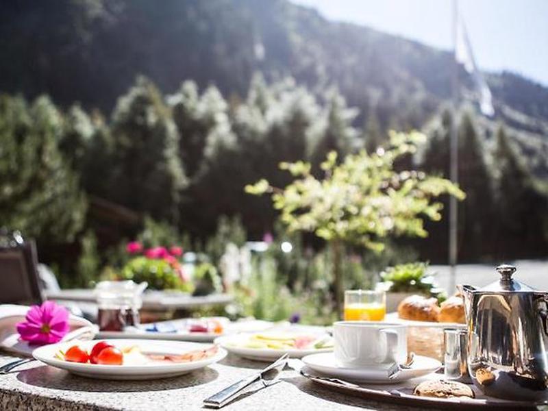 05D8BAE62CF85B5219209E8C1E8D006C