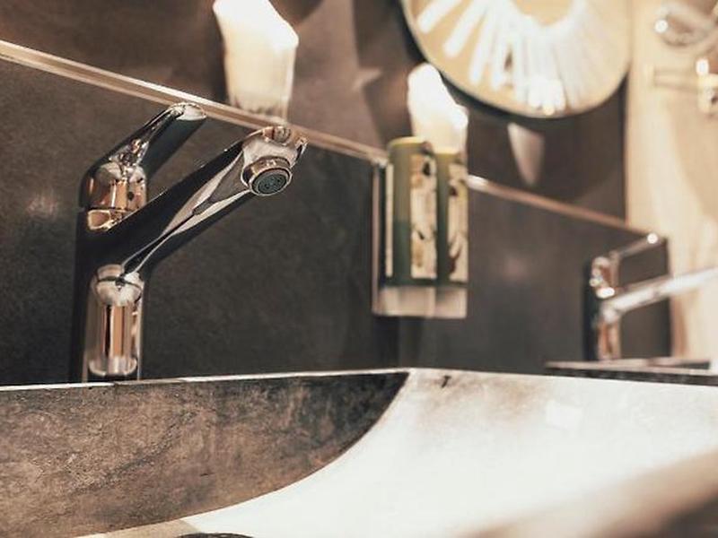 97EAE9760CEC29E5E8730C131DDD8393