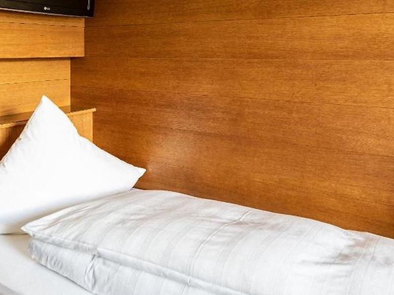 720527B03145D18337565C4CE6DF72C3