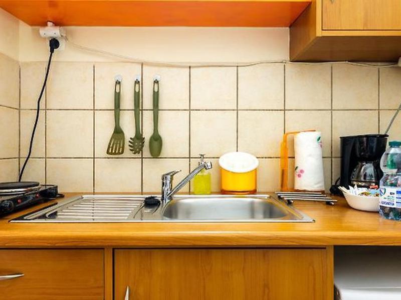 303FB8081DF9B3E9B9928432781E0877