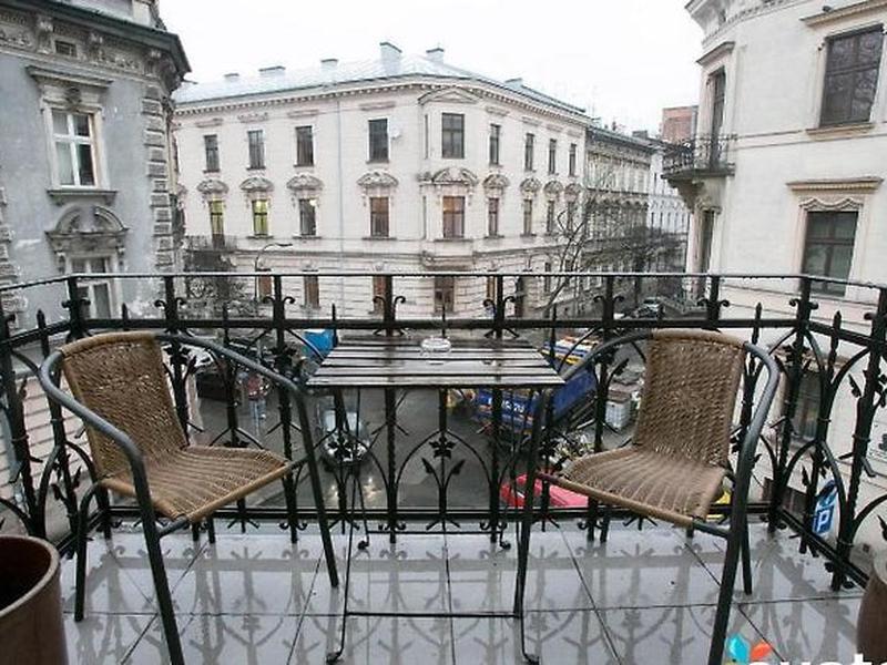 3B261F9145533DFBA05696D1FFC0756C