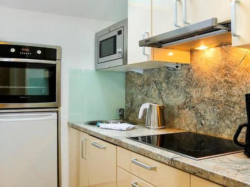 3B0B225890E8C1D76DDACF3DCC5D778B