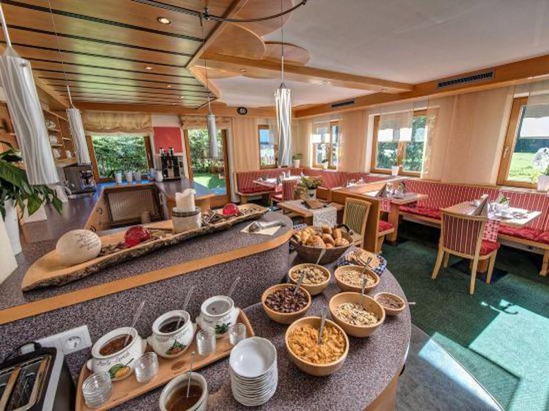 B6A6CB233DA7BB7893D2C618D421A299